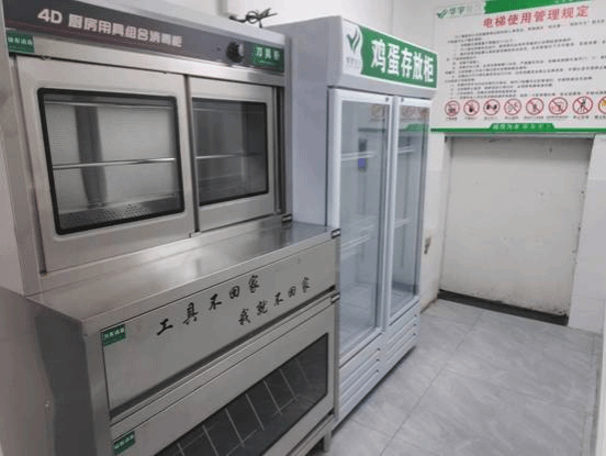三食堂鸡蛋存放柜照片