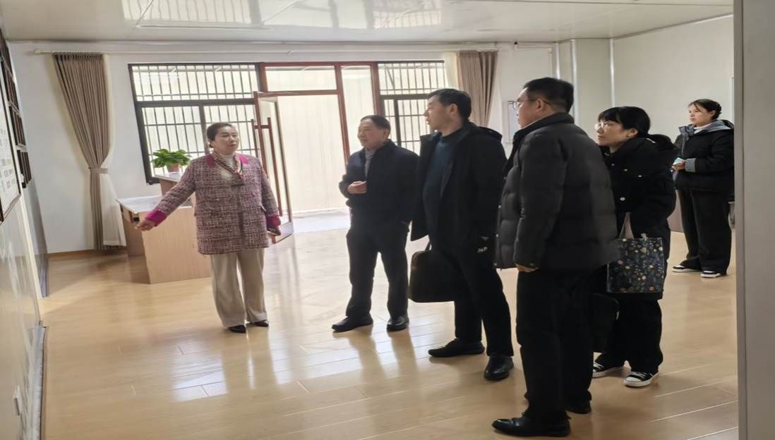 2cc627ba77448e8da9e34de5036c0951